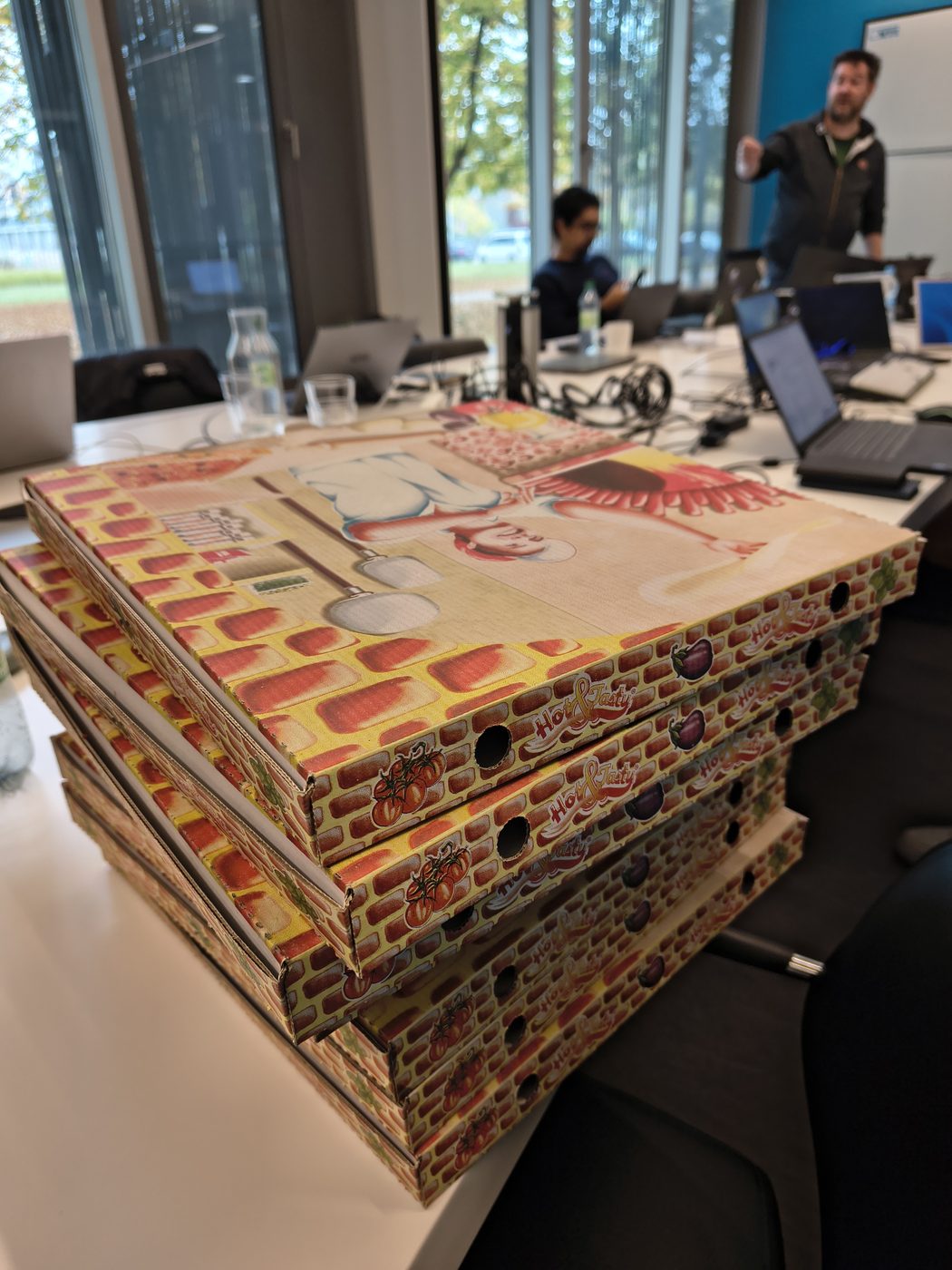 Pizza am Samstagmittag beim DevCamp